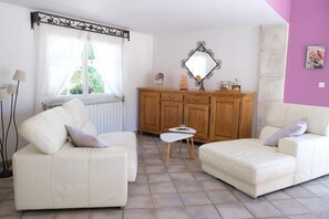 Location vacances CAUMONT-SUR-DURANCE maison à louer salon