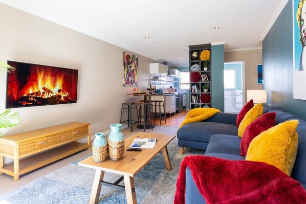 Spacious Comfy Lounge And Kitchen Perfect For Relaxing At The End Of A Busy Day