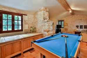 Spielezimmer