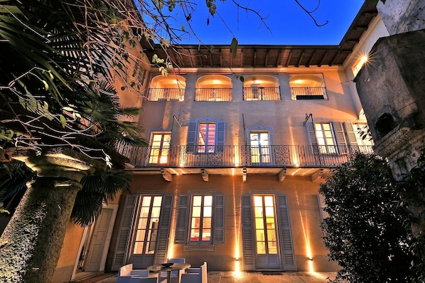 Extérieur