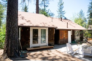 Back cabin