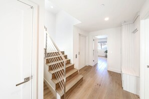 Entryway connecting groundfloor bedrooms and elevator