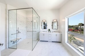 Ensuite master bathroom