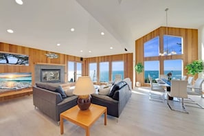 Oceanfront 3Bed 2.5Bath property designed by award-winning architect