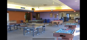 Spielezimmer