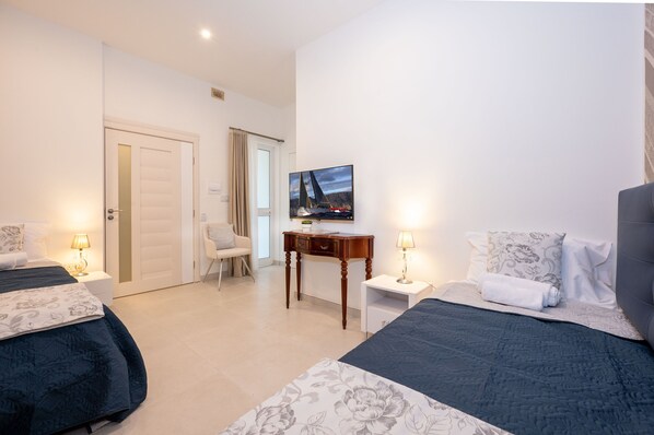Twin Bedroom (1)