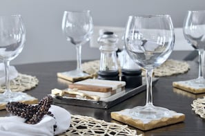 When preparing for a festive gathering, it is essential to set a styled table. 
