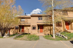 Townhome Exterior | Hiking Trail On-Site | Free WiFi