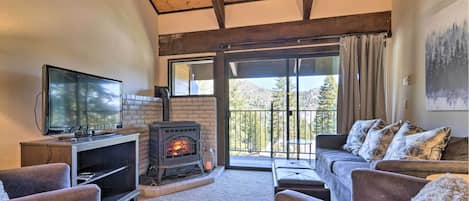 Alpine Meadows Vacation Rental | 3BR | 3BA | 1,450 Sq Ft | Stairs Required