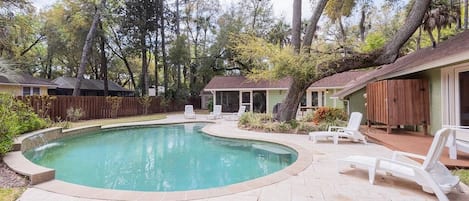 12 Sandpiper - Large Pool and Waterfall