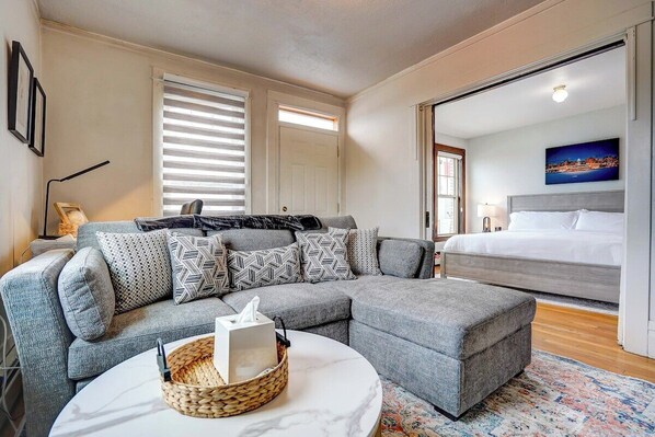 Living room with sectional pull out sofa bed!