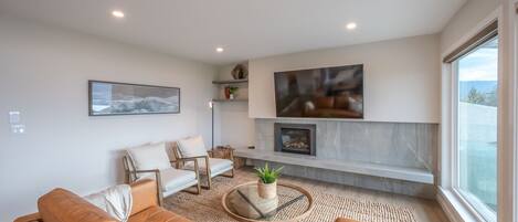 Living Room with Gas Fireplace