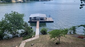2 well dock