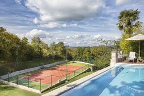 Sportplatz