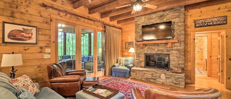 Blowing Rock Vacation Rental | 2,300 Sq Ft | 3BR | 3BA | Stairs Required
