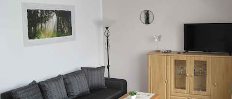 Ferienwohnung mit 60qm, 1 Schlafzimmer für max. 2 Personen (+ Einzelzimmer für 3. Person)-Landhaus Kreisel Ferienwohnung Kleine Auszeit - Reiste in der Ferienregion Eslohe