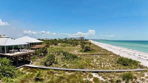 Beach/ocean view