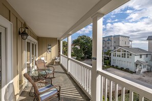Sea View 202 - Ample Space on Ocean facing Private Balcony