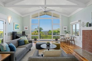 Entertainment room with views
