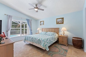 Downstairs King Master Bedroom w/En-Suite Bathroom, Flat Screen TV and Pool View