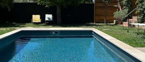 Piscine 5mx3m et c’est bien suffisant, un régal pour tous, petits et grands !