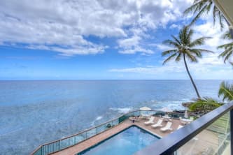 Oceanfront Living W/Lanai and Laundry–Poipu Shores