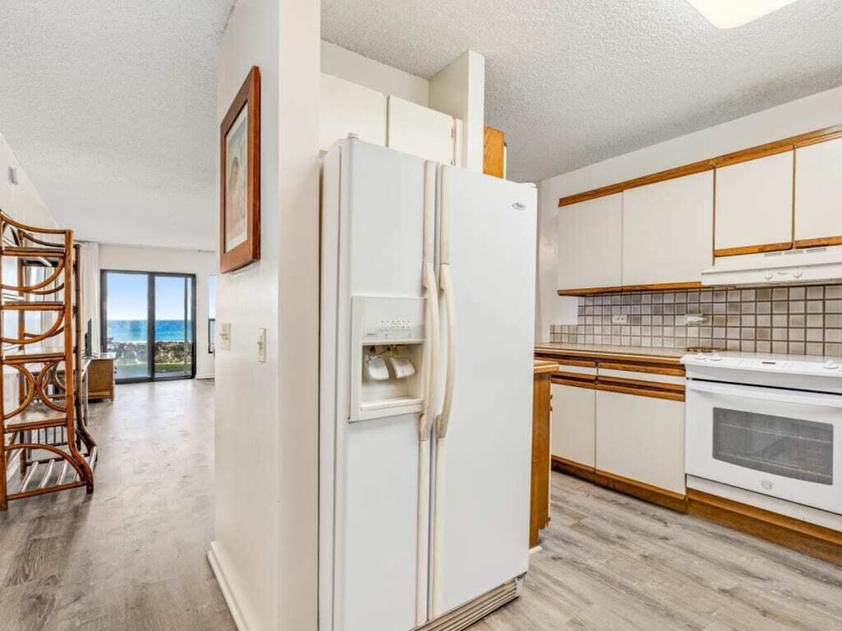 Pacific Views W/Lanai, WiFi, Fans-Poipu Shores