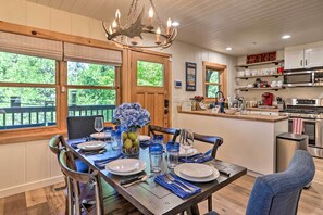 Dining & Kitchen Area | Open Floor Plan