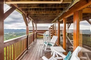 Heavenly Peak Lodge's deck with stunning views