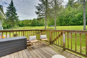 Private Deck | Fire Pit