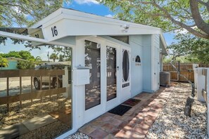 Corner unit with your private entrance