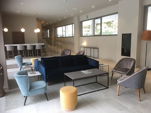 Sittområde i lobbyn