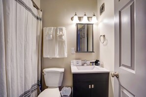 Bathroom. Extra towels and starter toiletries are provided! 