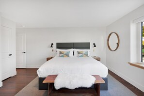 Kind size bed