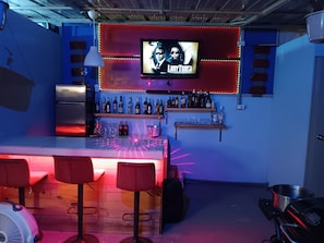Bar (in der Unterkunft)