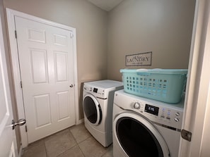 24 hour FREE Laundry room