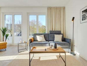 Helles Wohnzimmer