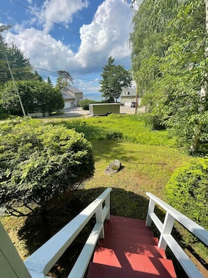 Front porch with view of the lake and mountains