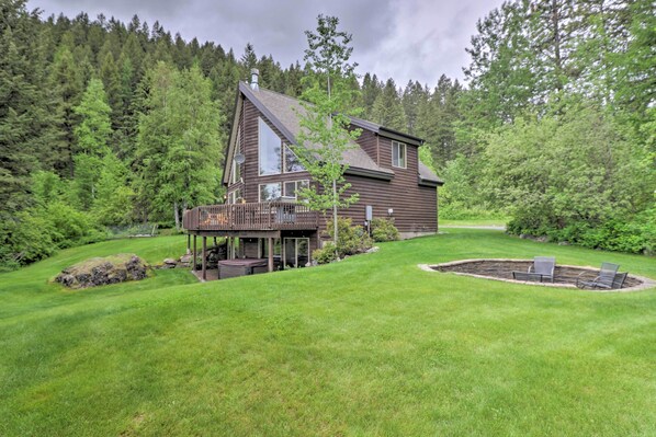 Whitefish Vacation Rental | 4BR | 3BA | 2,700 Sq Ft | Step-Free Access