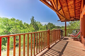 Deck | Gas Grill | Scenic Views