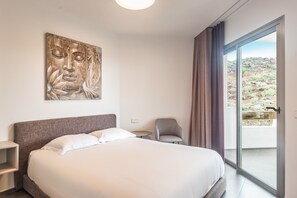 Spacious bedroom with terrace 