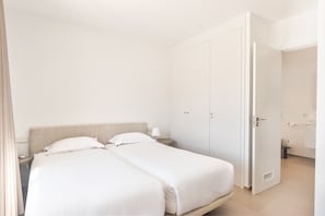 Grote slaapkamer met 2x90m bed