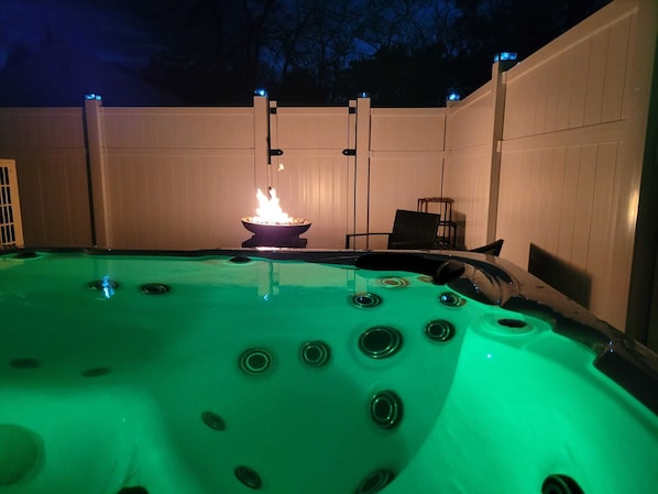 Bain à remous extérieur