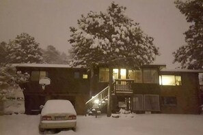 Our winter wonderland escape: The Home on the Bluffs.