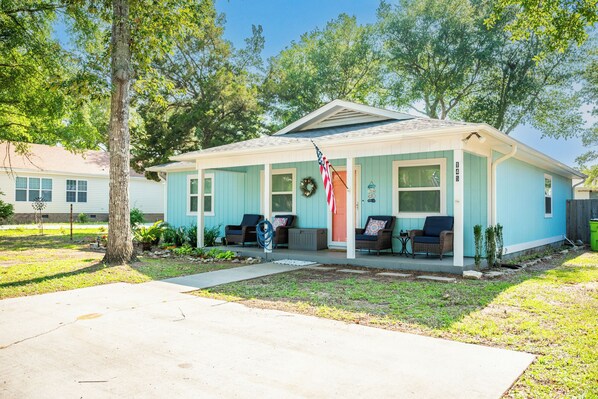 Exterior - Front