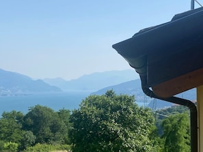 Vue depuis lâhĂ©bergement