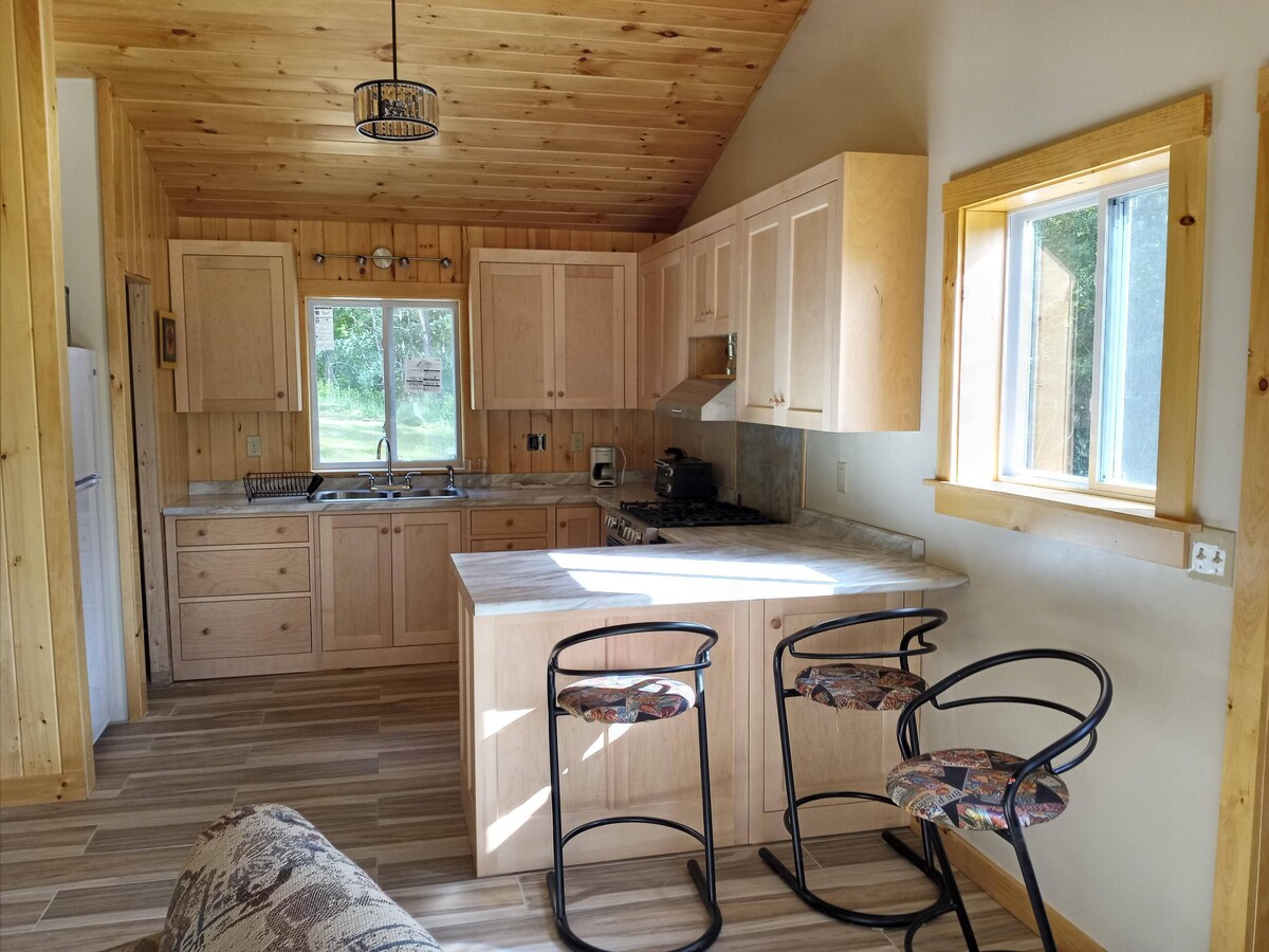 “The Escape” allows you a quiet, calm get away in Midcoast Maine.