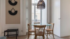 Near a large source of natural light, the dining area is perfect for your every meal #naturallight #portugal #pt #lisbon