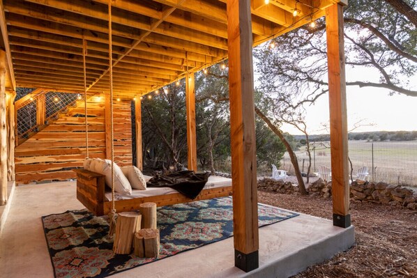 Treehouse Swinging Daybed