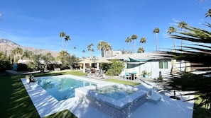 Welcome to Casa Chia in Palm Springs!